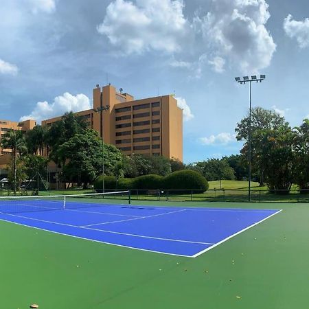 Hotel Transamerica São Paulo Exterior foto Tennis Courts